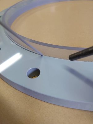 溶接①寿樹脂｜プラスチック板加工・接着加工・熱曲げ加工